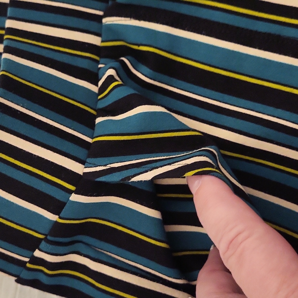 NWT Torrid 3x Black and Green Striped Bike Shorts with Pockets - Picture 10 of 13